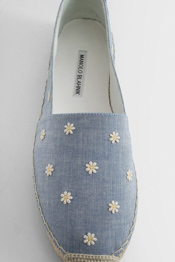 MANOLO BLAHNIK Susille Chambray Espadrilles