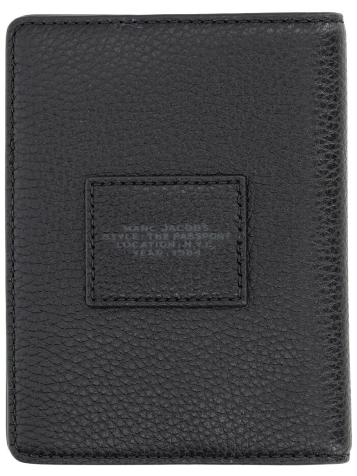 Marc Jacobs LEATHER PASSPORT HOLDER