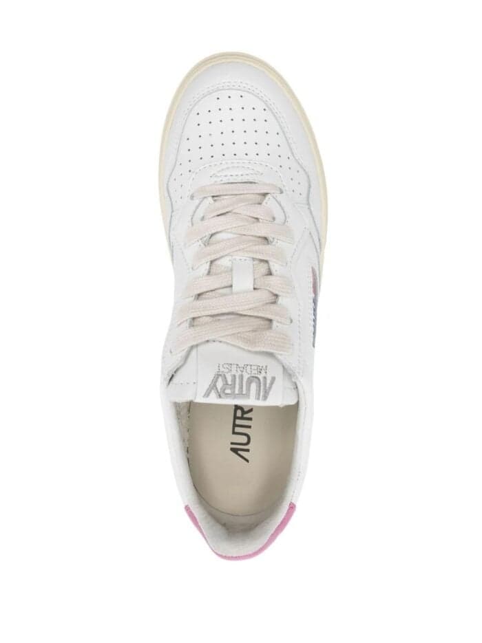 Medalist Low Sneakers