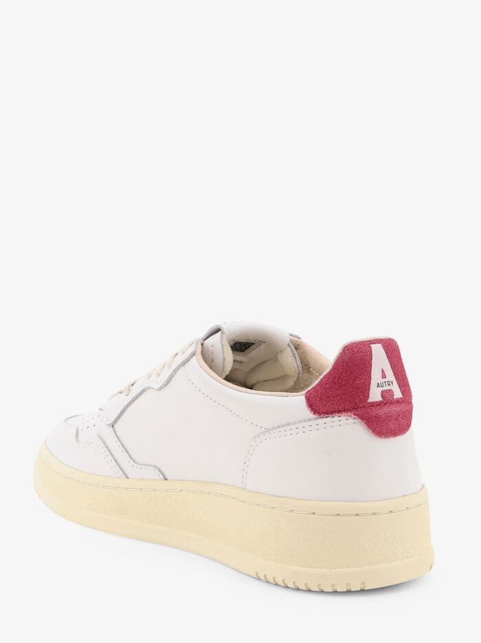 Autry Medalist Low Sneakers In Leather And Suede