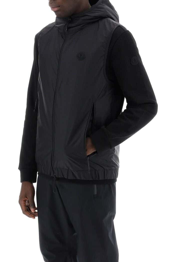 Moncler Basic Vallese Sleeveless Jacket With