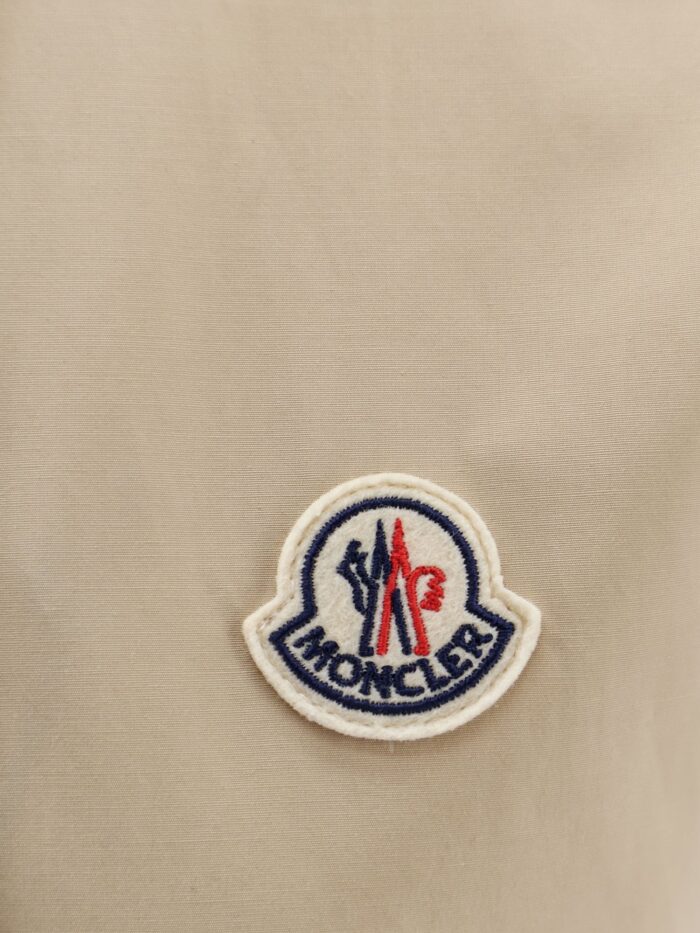 Moncler Sarracenia Jacket With Contrasting Profiles