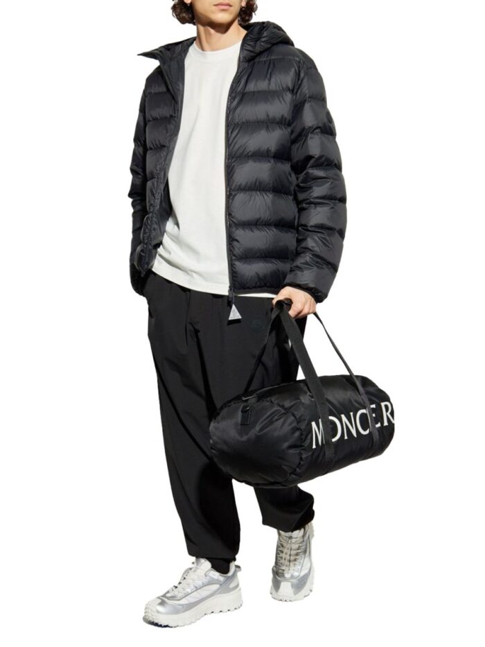 Moncler T-SHIRT WITH LOGO