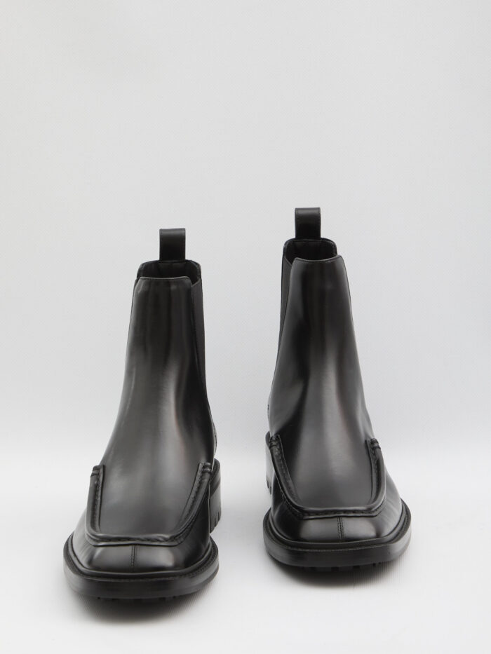 Saint Laurent Joe Chelsea boots