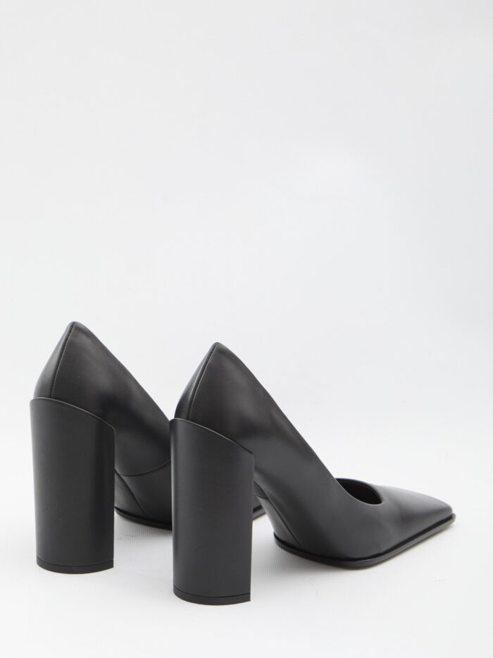 Alaia Square-toed pumps
