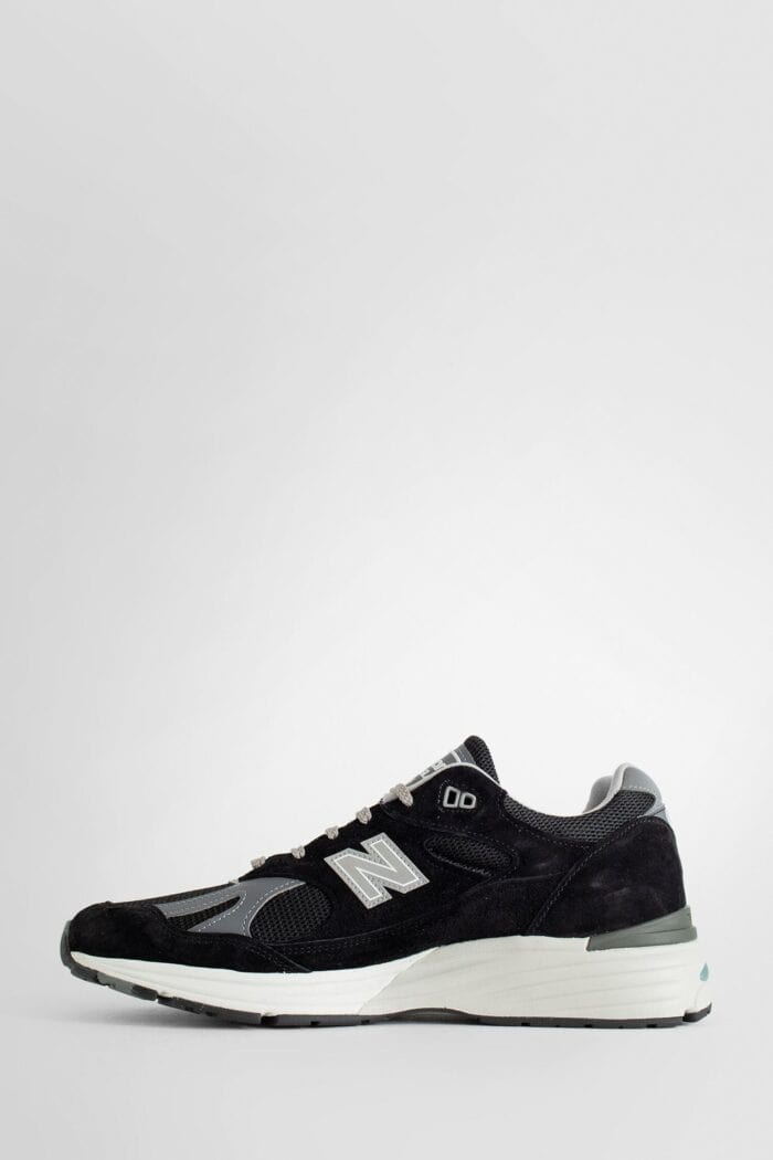 NEW BALANCE 991 V2 Made In England Sneakers