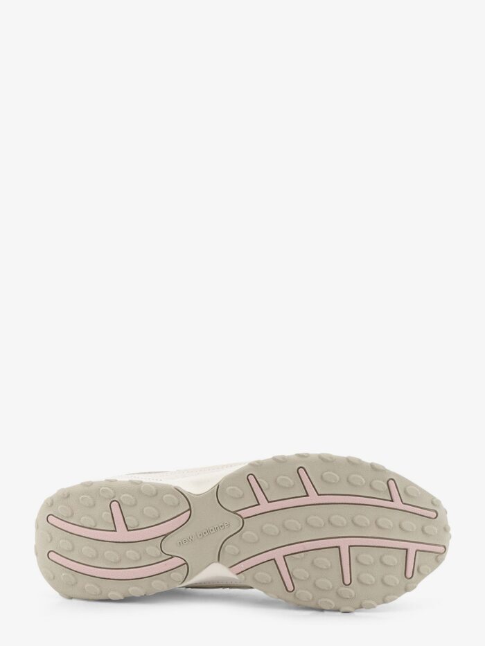 New Balance U204L5 Mesh Sneakers With Suede Inserts