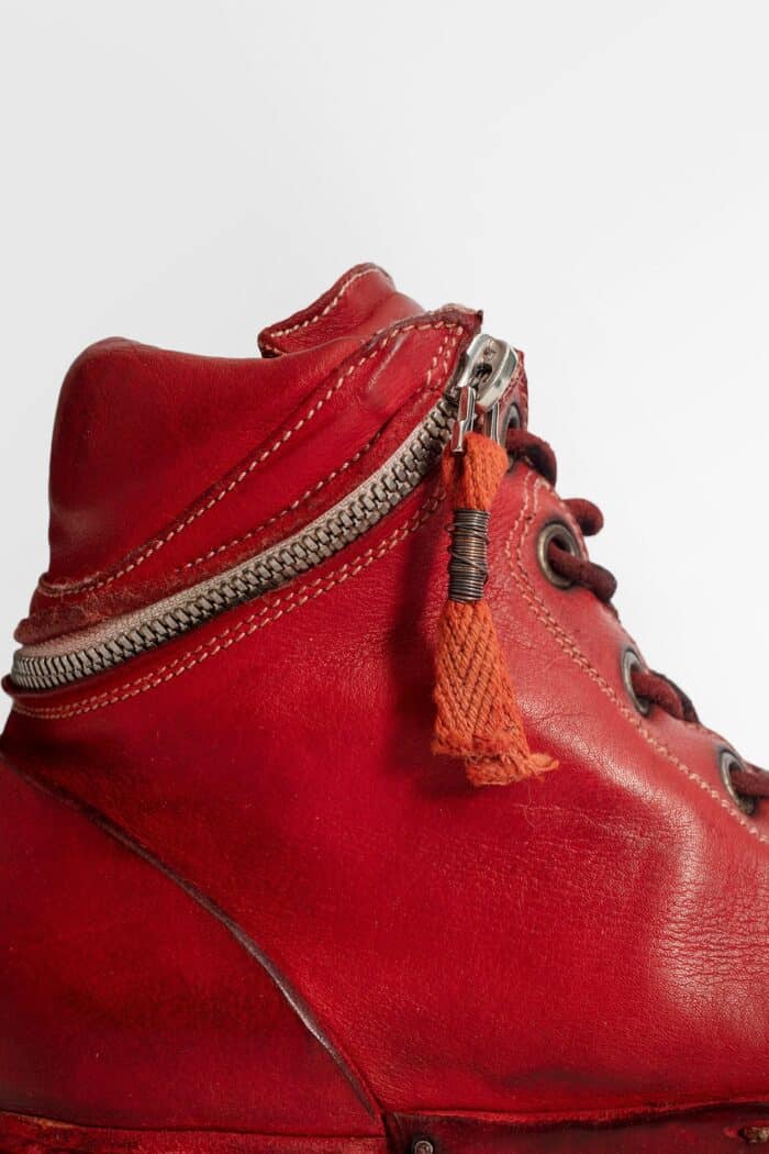 NIHOMANO Red Ace Kangaroo Sneakers