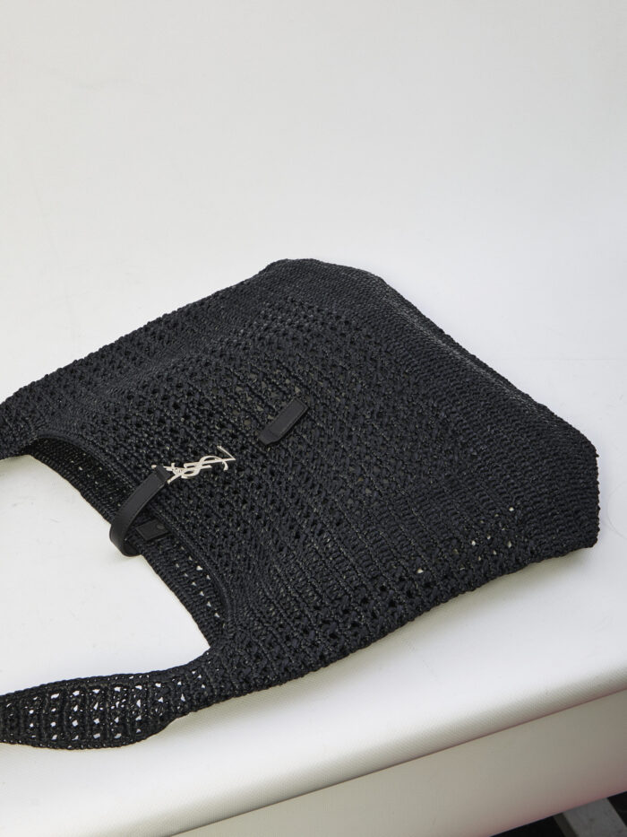 Saint Laurent Le 5 à 7 hobo bag medium