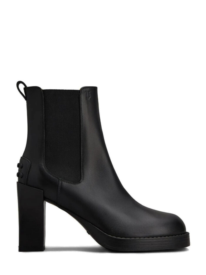 Tod's Chelsea boots in leather