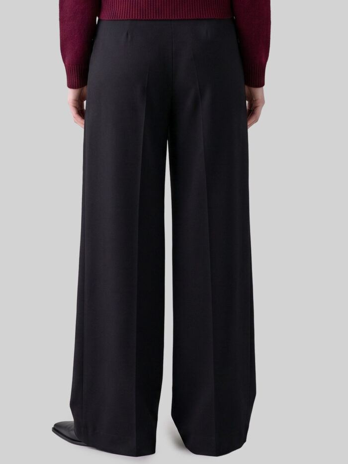 Sutton New York Wide-leg stretch canvas trousers