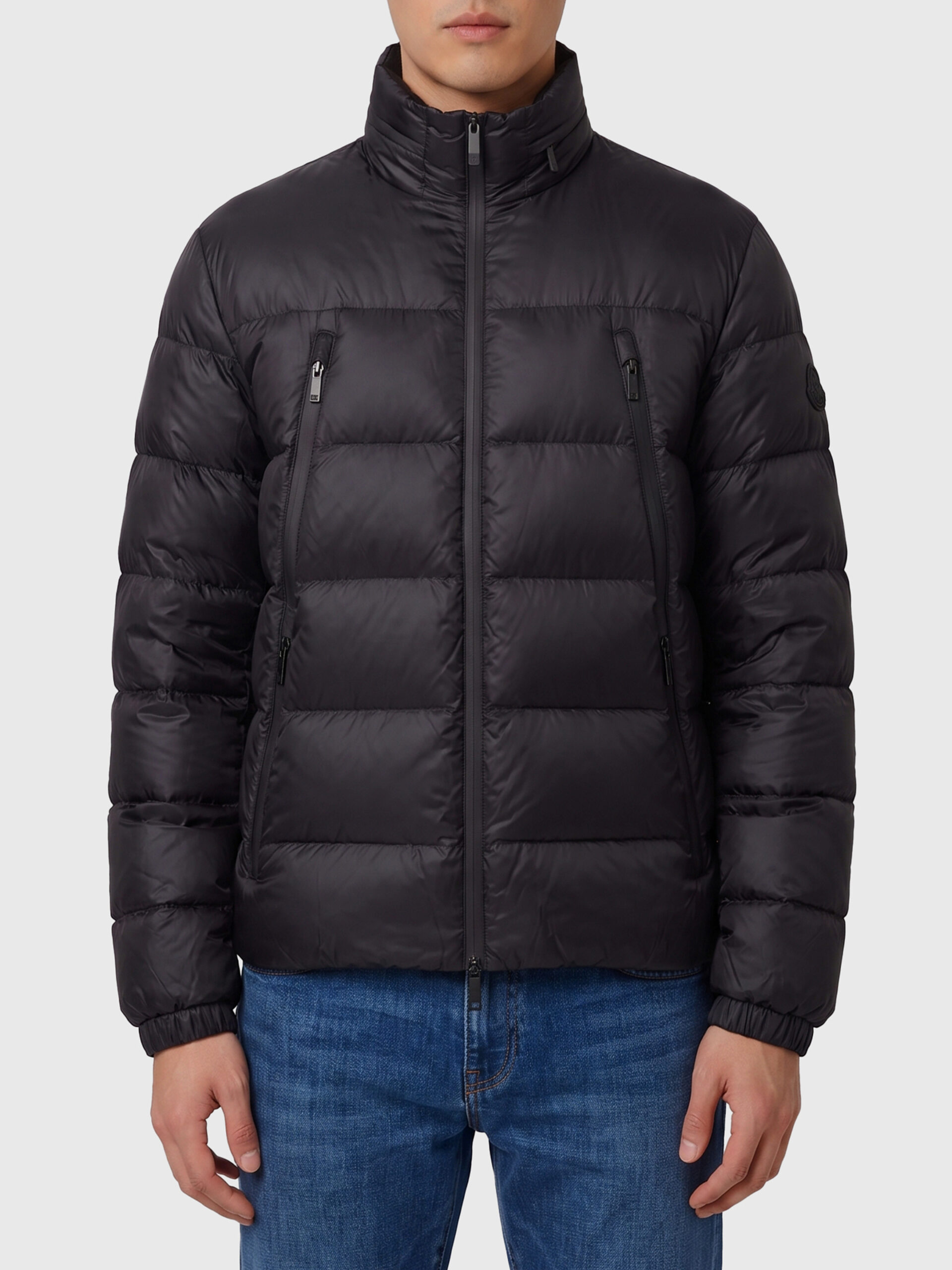 Moncler Delalven short down jacket