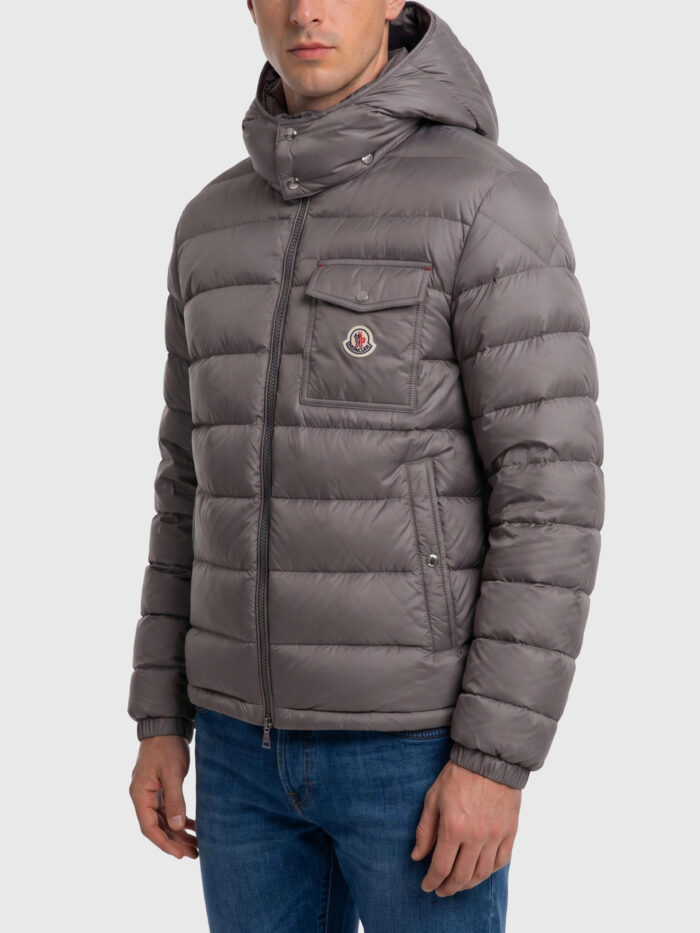 Moncler Verith short hooded down jacket