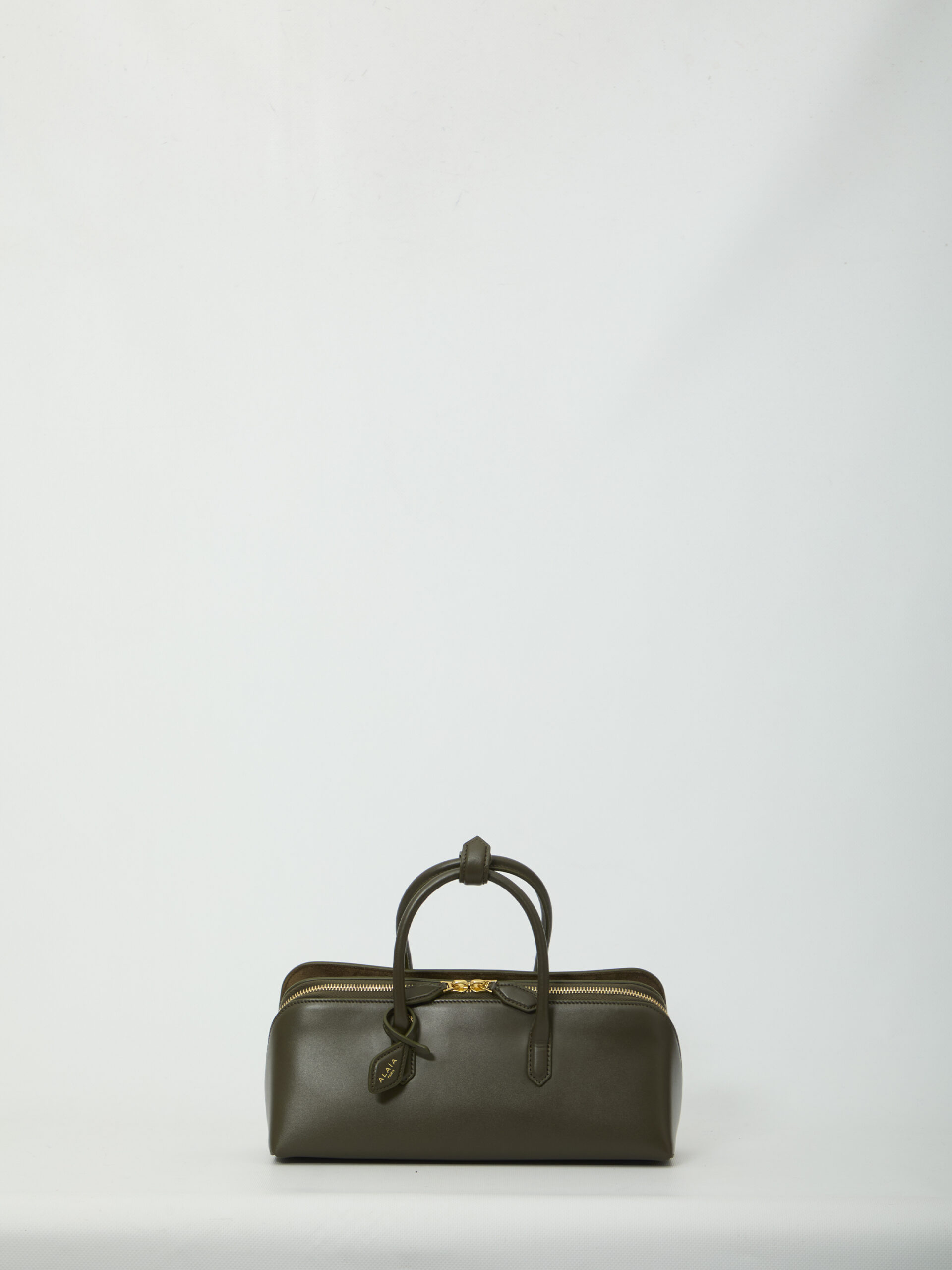 Alaia Delta bag small