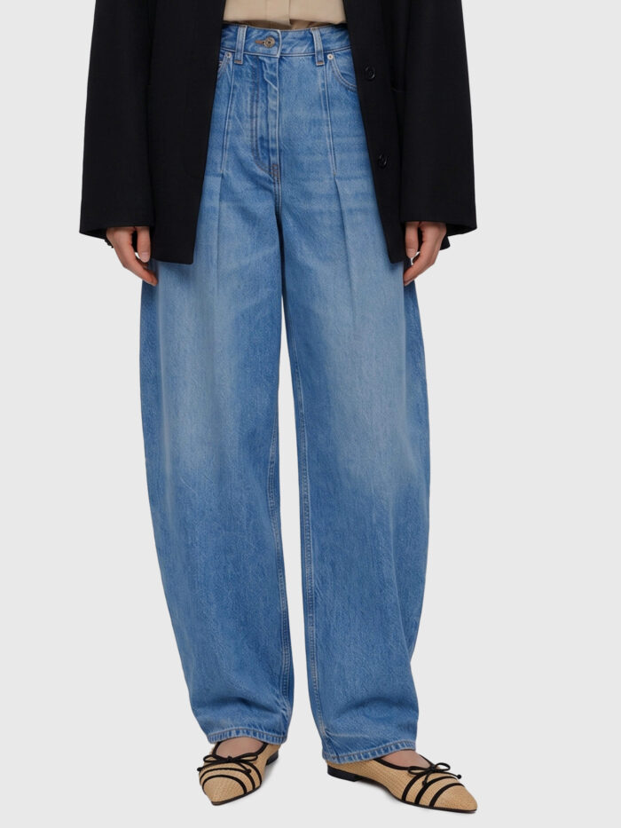 jacquemus high waist barrel leg jeans Jacquemus High-waist barrel-leg jeans