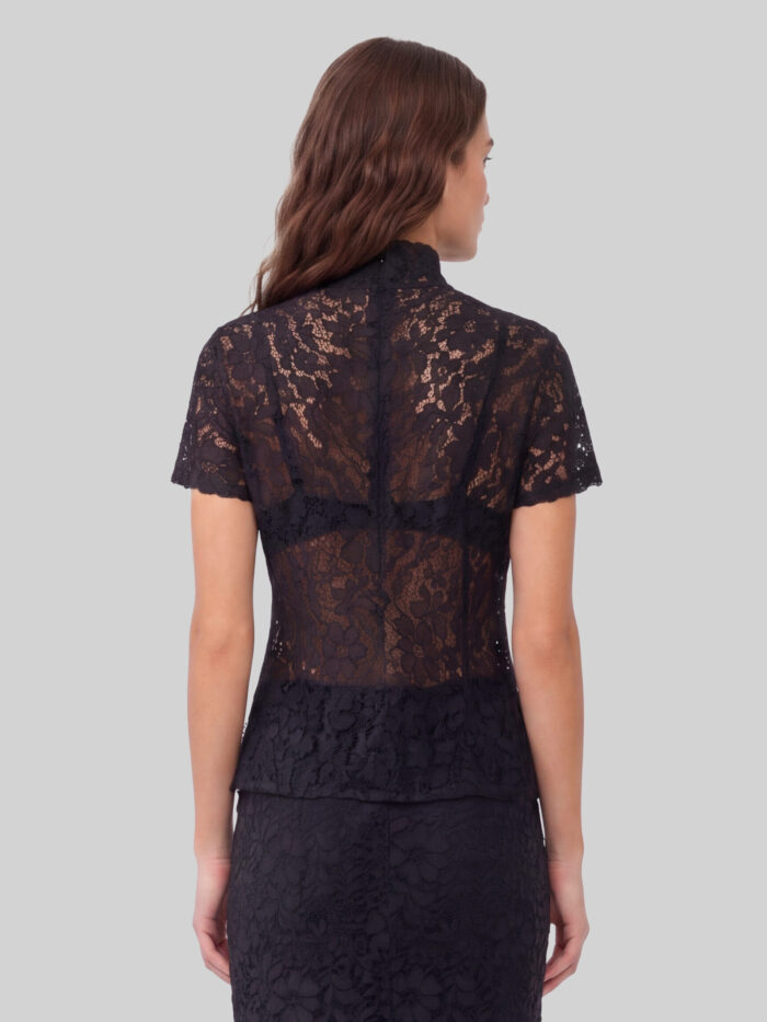 Sutton New York Lace top in black