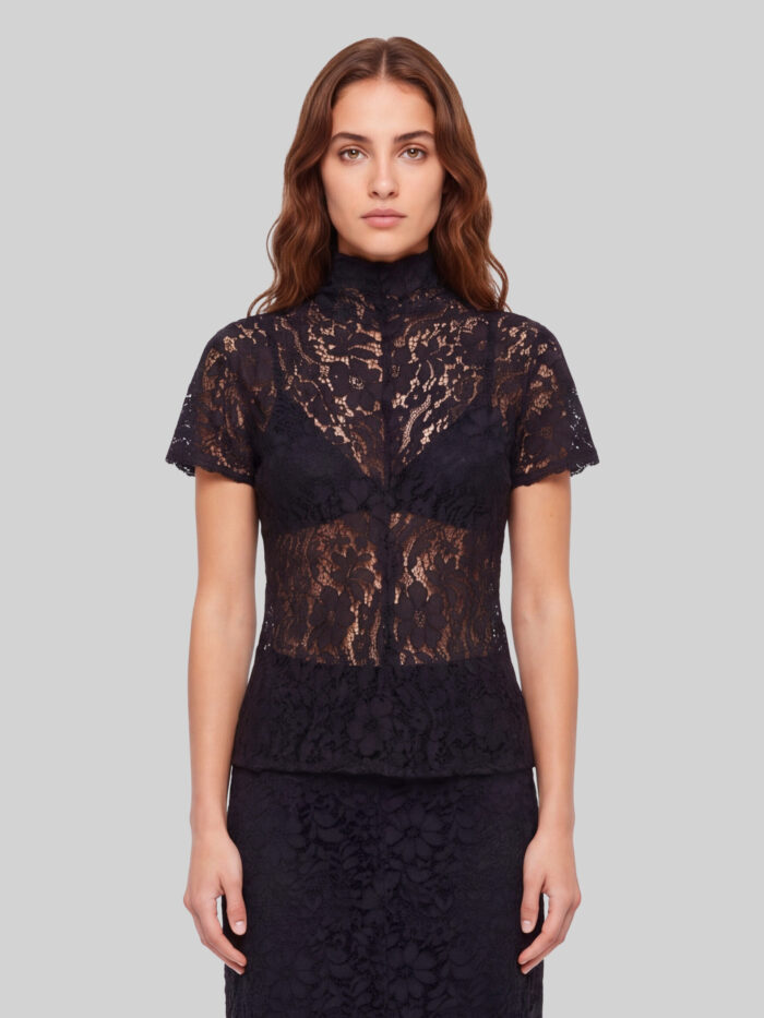 Sutton New York Lace top in black