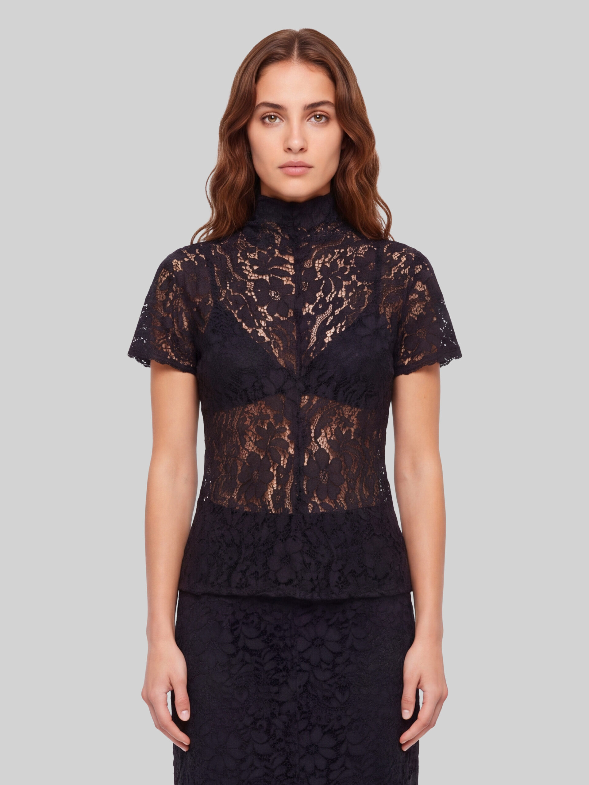 Sutton New York Lace top in black