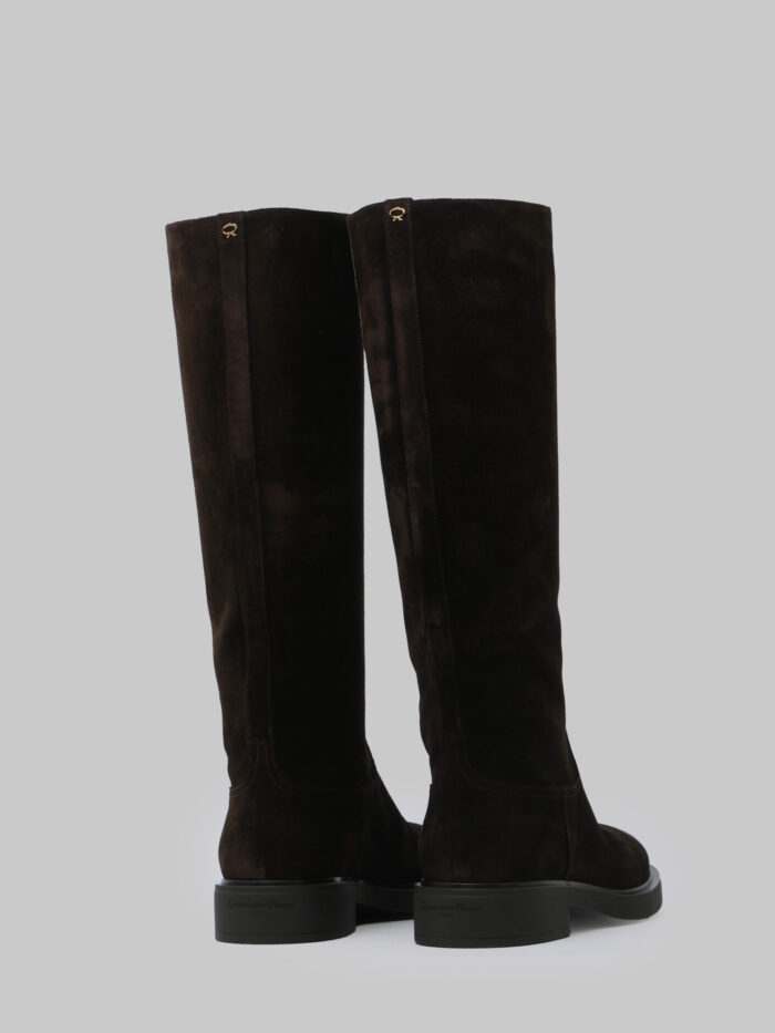 Gianvito Rossi Ascott boots in moka suede