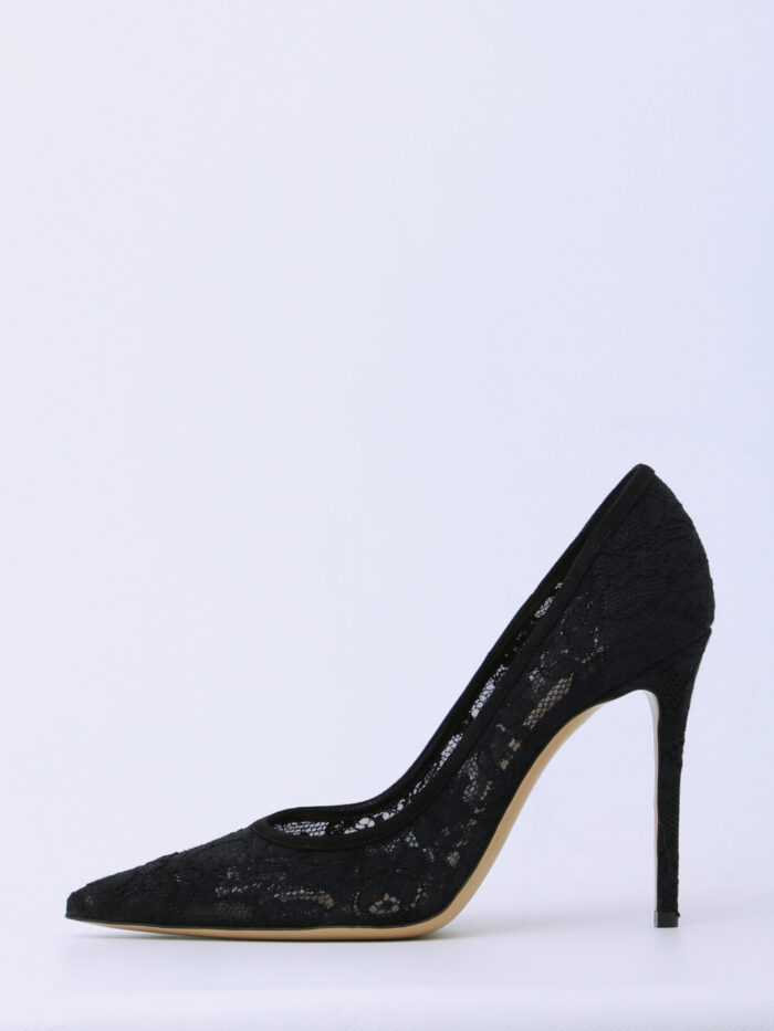 Gianvito Rossi Claudia Lyon 100  lace pumps