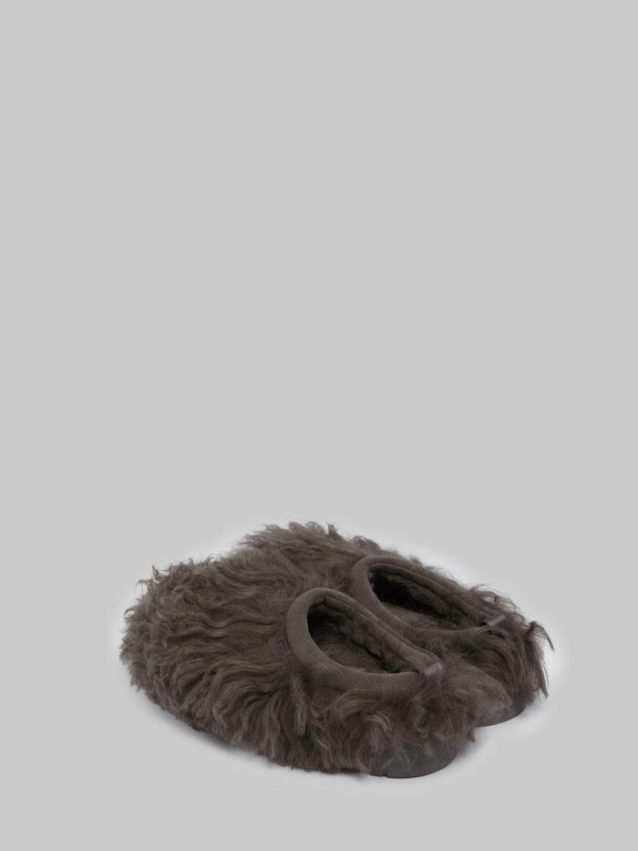 Ugg Women's Tazz Fluff Momma slides