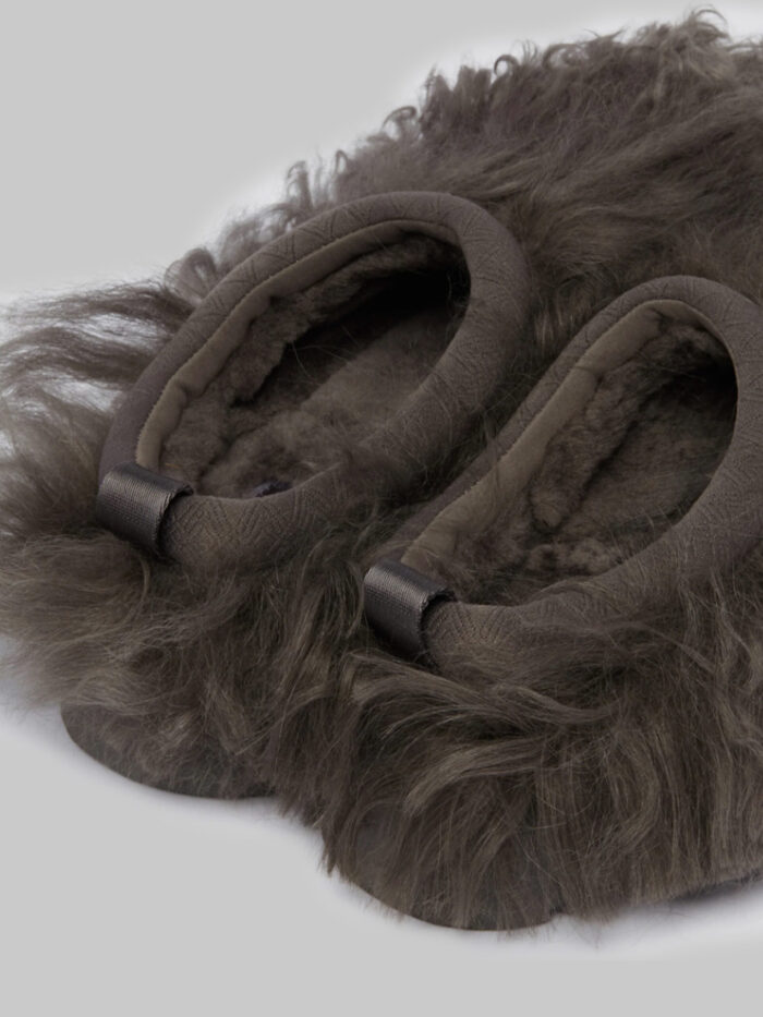 Ugg Women's Tazz Fluff Momma slides