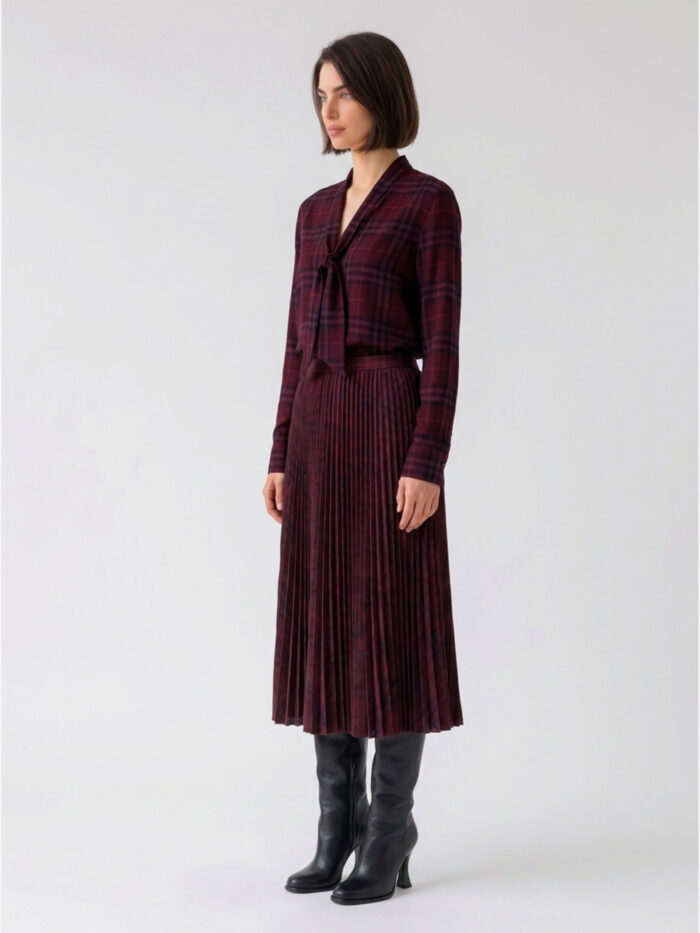 Burberry Pleated wool midi skirt