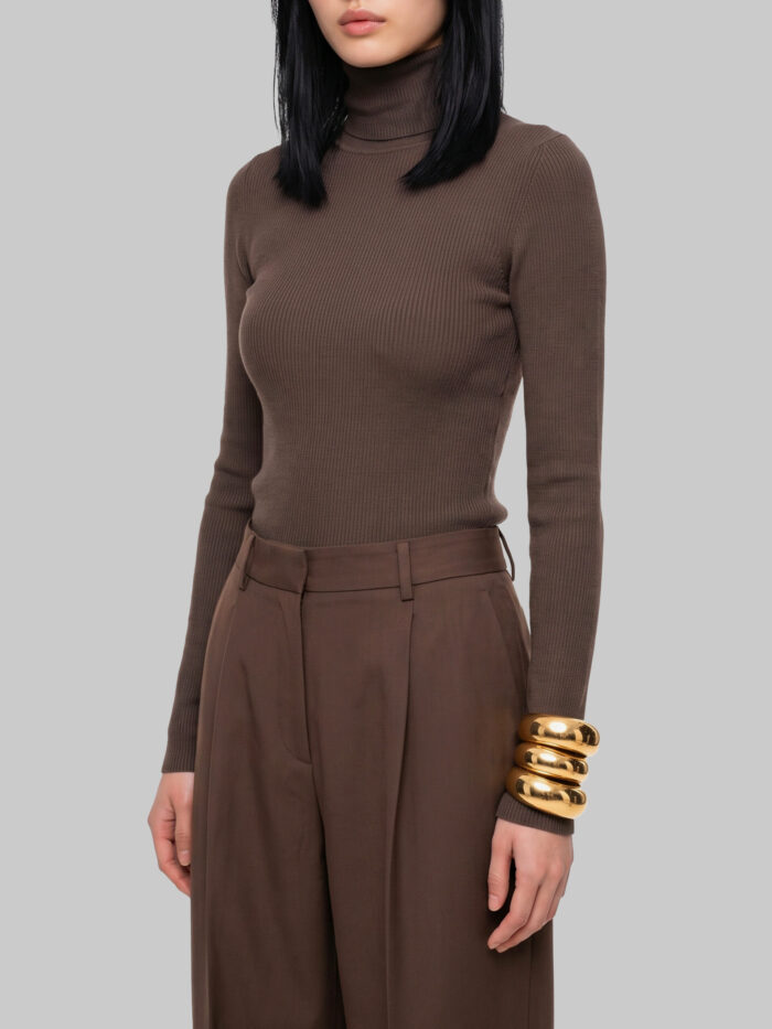 Max Mara Turtleneck in wool yarn