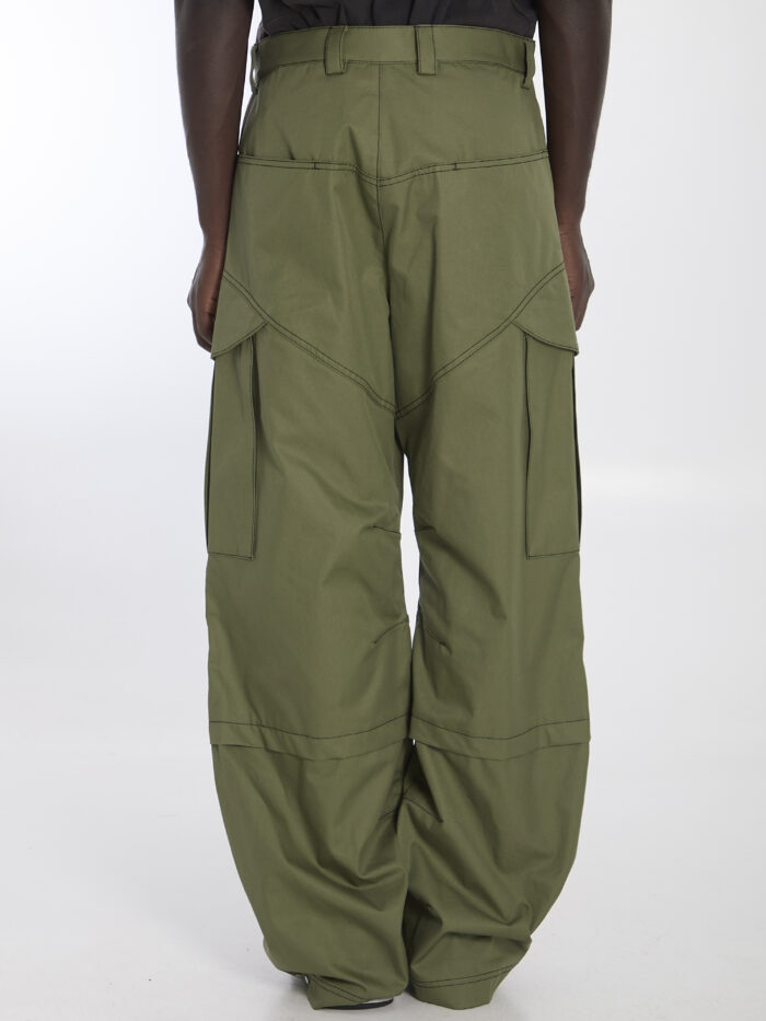 Off White Cargo pants in cotton