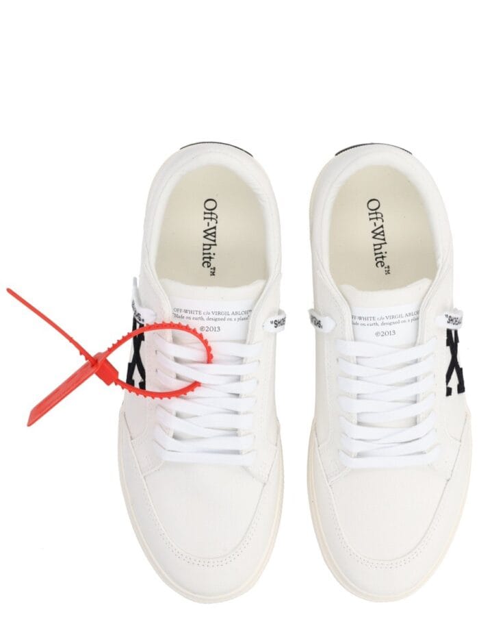 Off-white SNEAKER "VULC LOW"