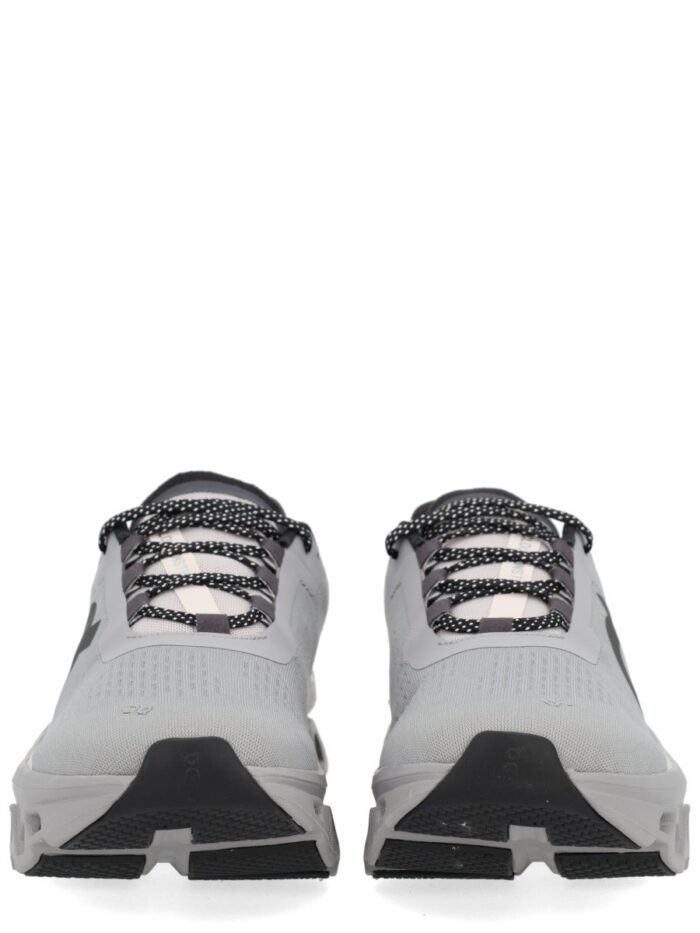 ON "CLOUDMONSTER" SNEAKER