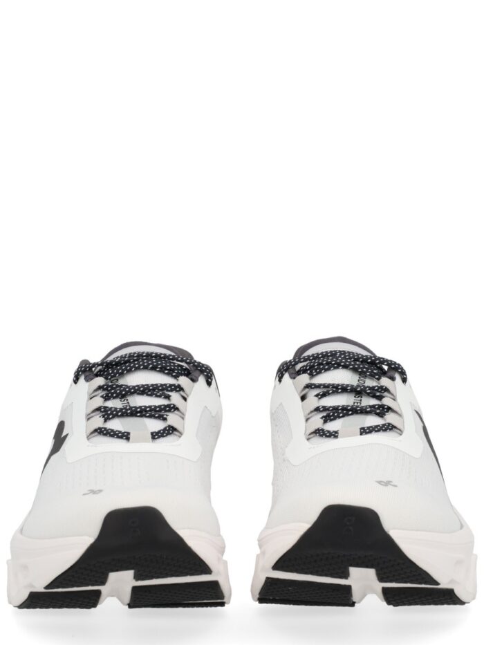 ON "CLOUDMONSTER" SNEAKER