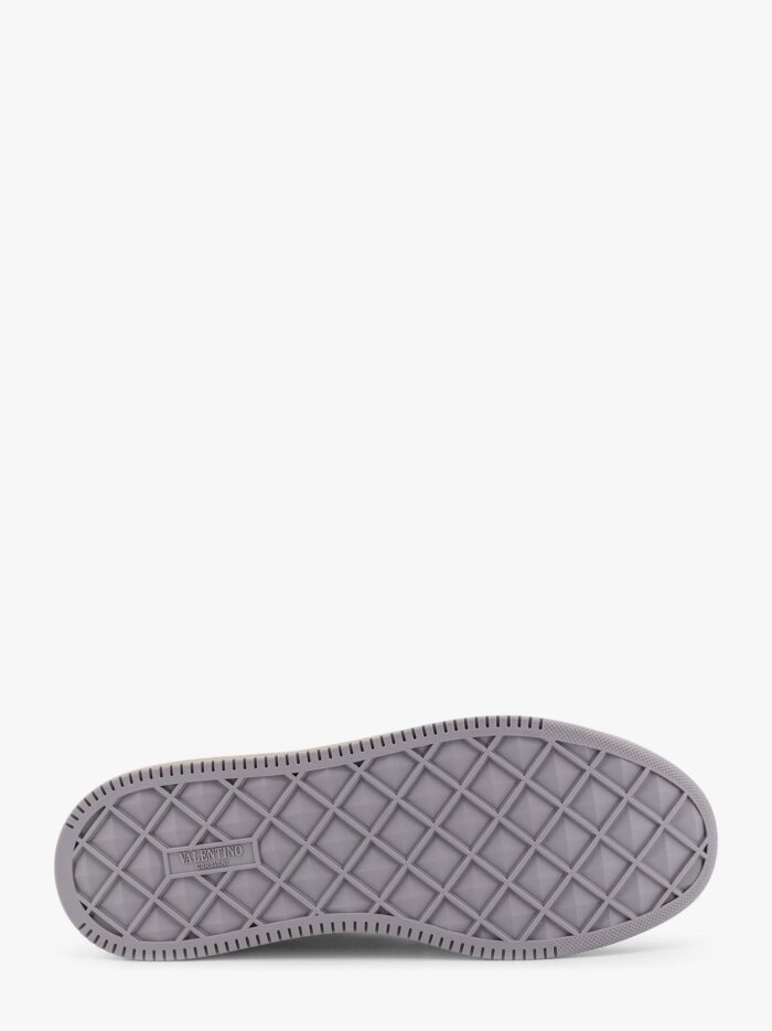 One-stud Low-top Valentino Garavani Leather Sneakers