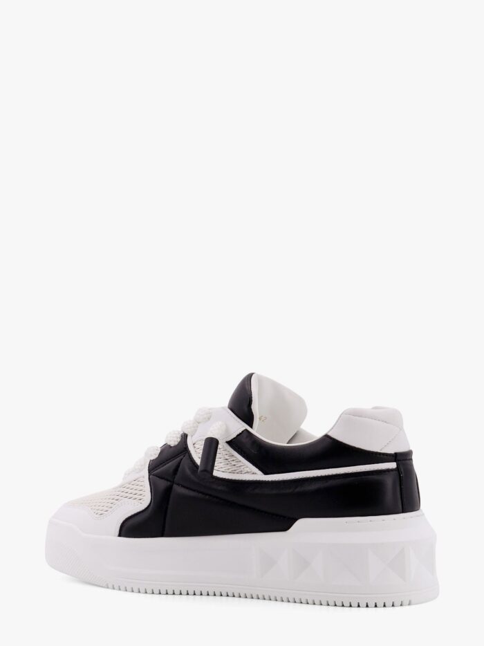 One Stud Valentino Garavani Leather Sneakers