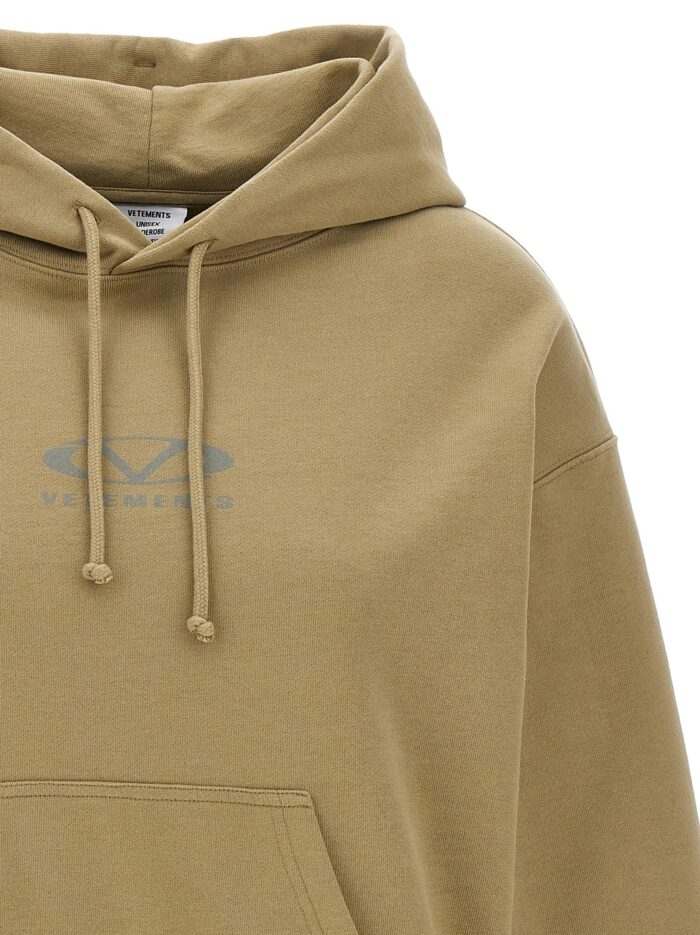 VETEMENTS 'Oval Logo' Hoodie