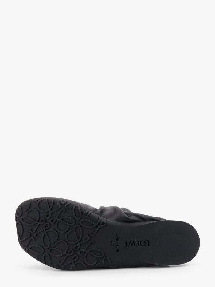 LOEWE Pebble Soft Low Leather Sandals