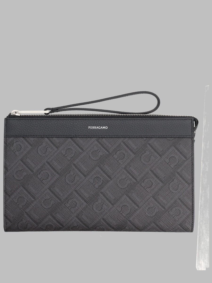 Pochette Ferragamo Monogram