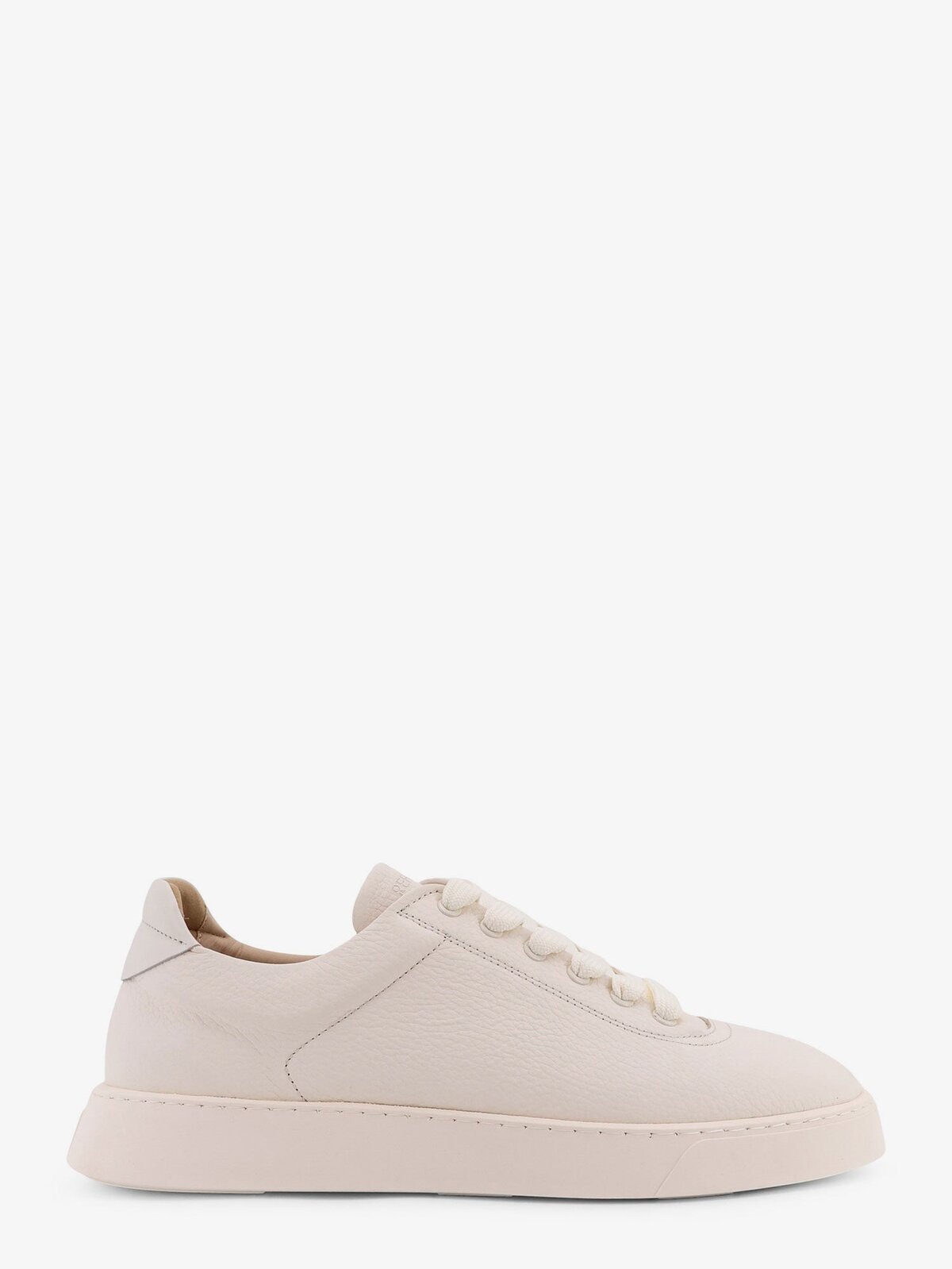 REFERENCE The Cassetta Leather Sneakers
