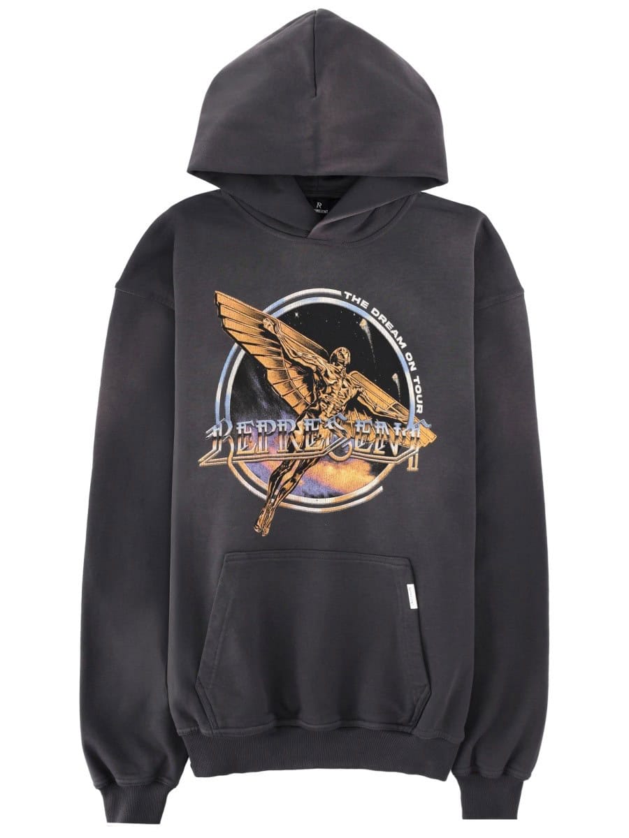 Represent "GOLDEN TOUR" SWEATSHIRT