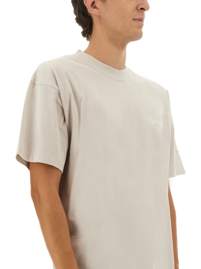 Represent SCRIPT LOGO T-SHIRT