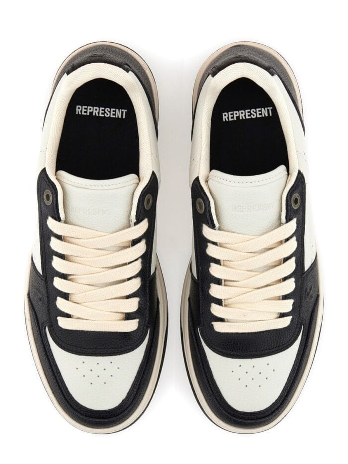 Represent SNEAKER "INITIAL"