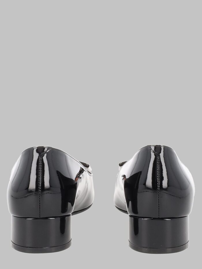 ROGER VIVIER BALLERINA "U LOOK" IN VERNICE
