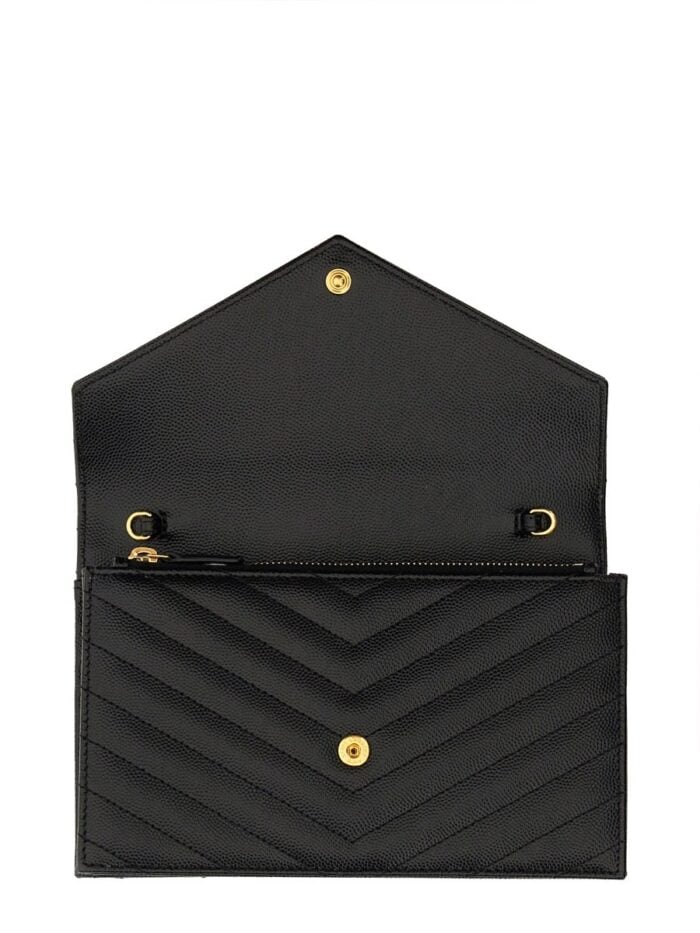 Saint Laurent PORTAFOGLO CON CATENA "ENVELOPE CASSANDRE"