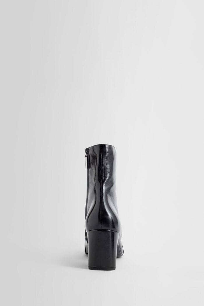 saint laurent rainer boots in smooth leather SAINT LAURENT Rainer Boots In Smooth Leather