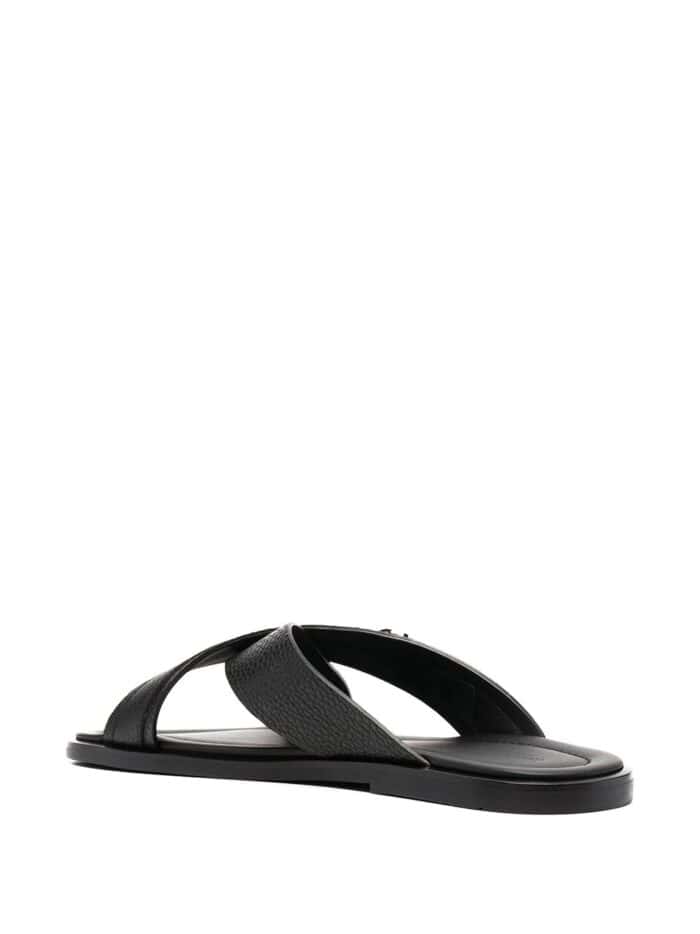 Sandal