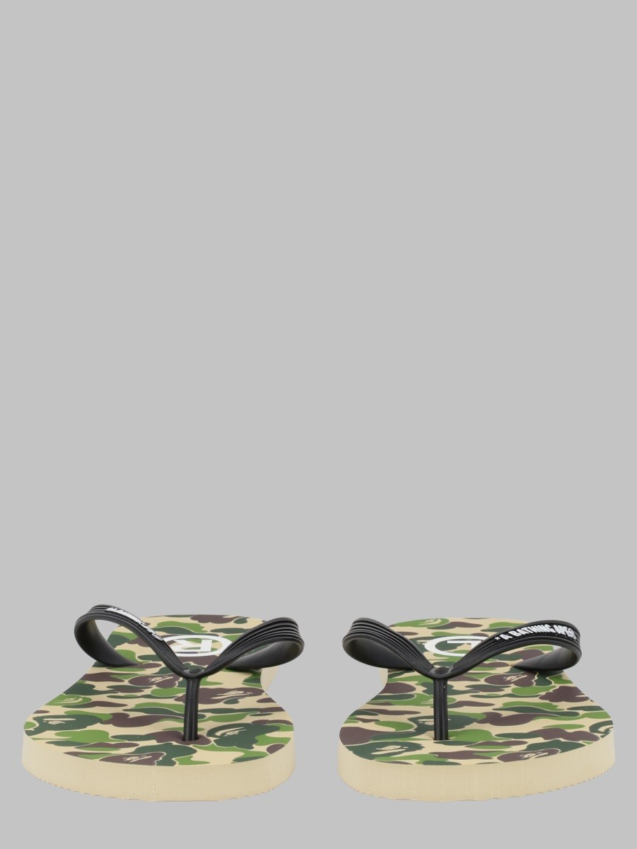 A BATHING APE SANDALO INFRADITO CAMO