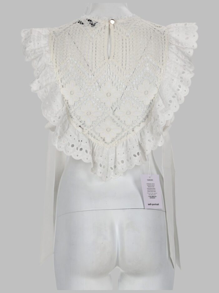 SELF-PORTRAIT CROPTOP IN CROCHET CON INSERTI IN PIZZO