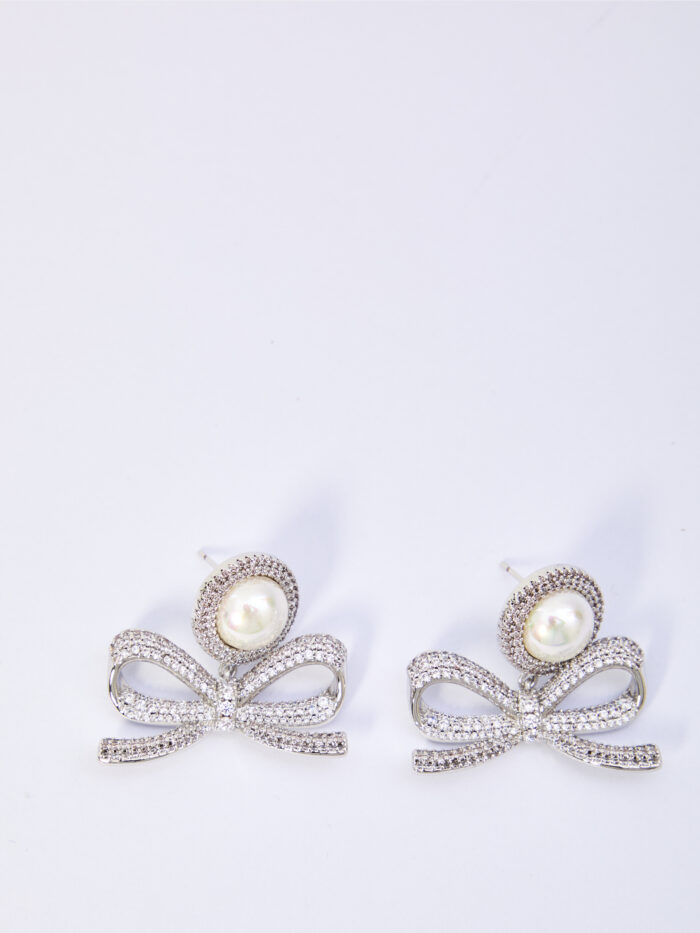 Self Portrait Pearl bow drop earrings