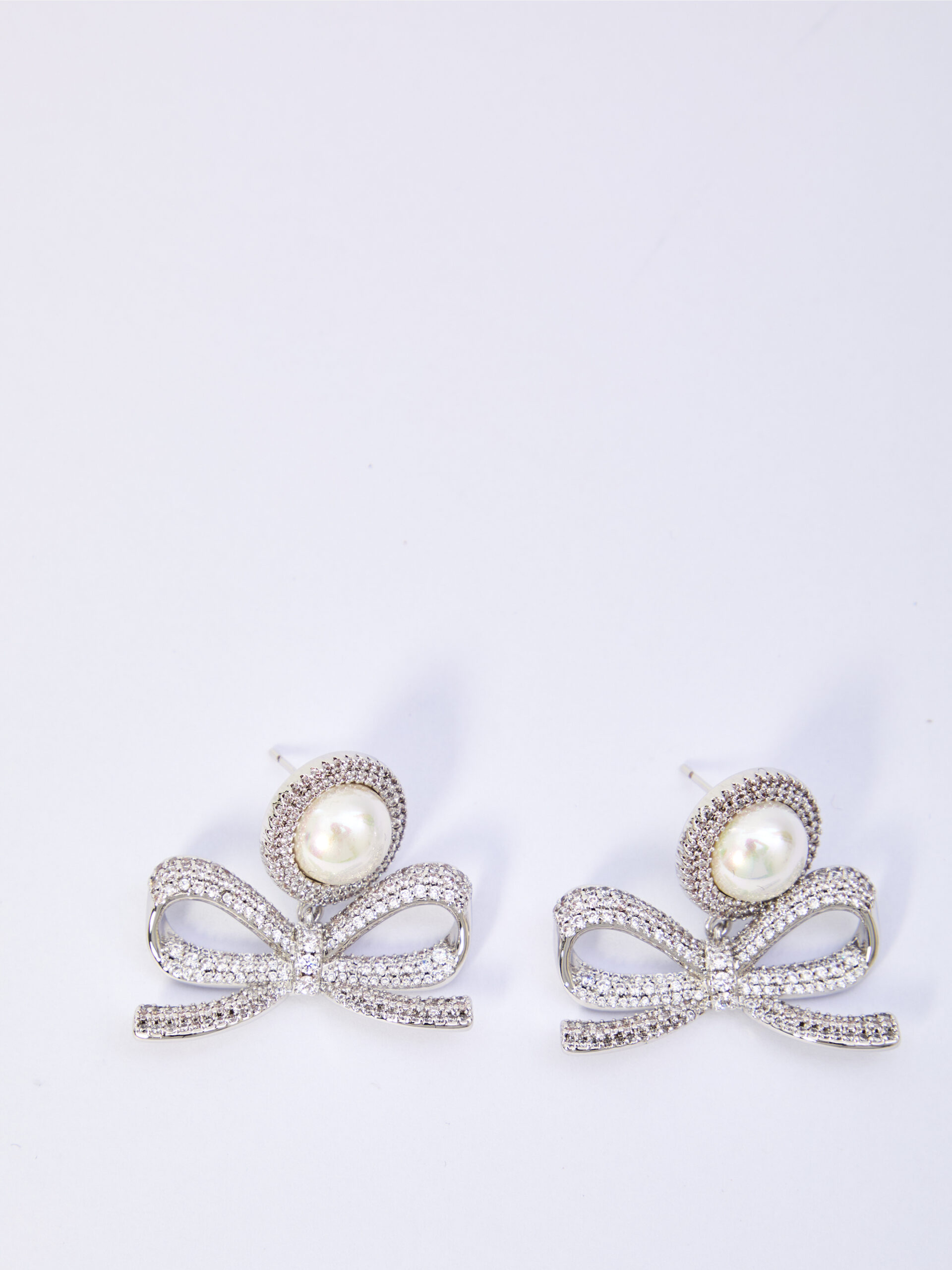Self Portrait Pearl bow drop earrings