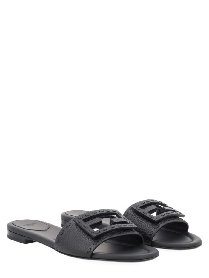Fendi SLIDE "BAGUETTE" IN PELLE NERA